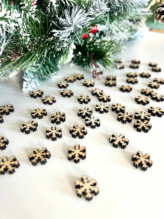 Snowflake Shaped Wooden Table Scatter